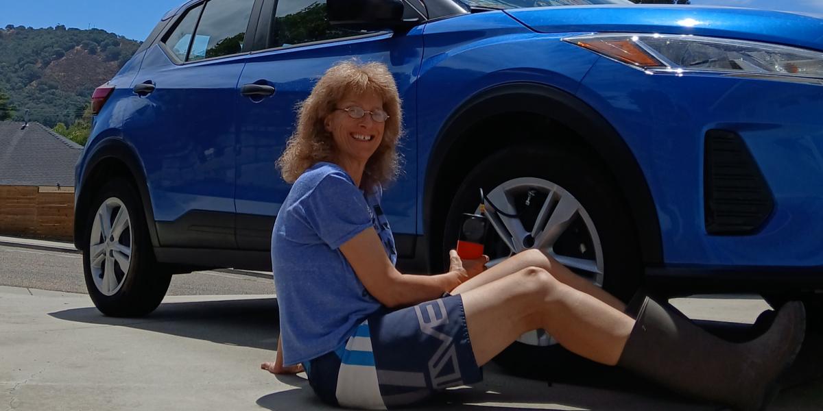 ETENWOLF Supports Cindy’s Journey With Behcet's Disease